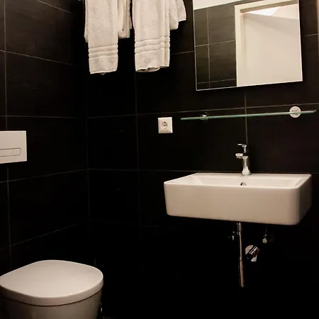 Studiosplus 3* Грац